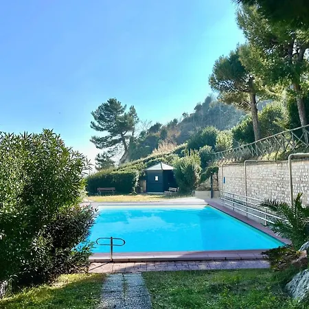 N276 - Numana, Bilocale Fronte Spiaggiola Con Piscina * Нумана