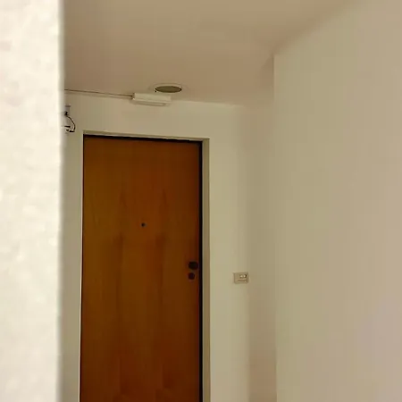 N276 - Numana, Bilocale Fronte Spiaggiola Con Piscina *