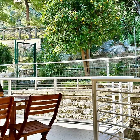 N276 - Numana, Bilocale Fronte Spiaggiola Con Piscina * Numana